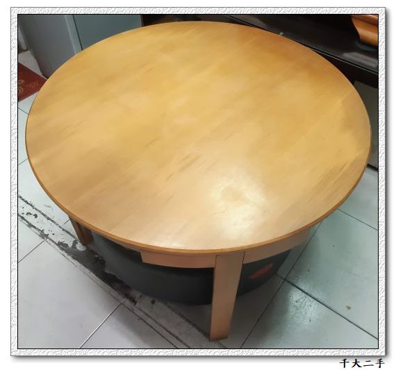 圓木餐桌